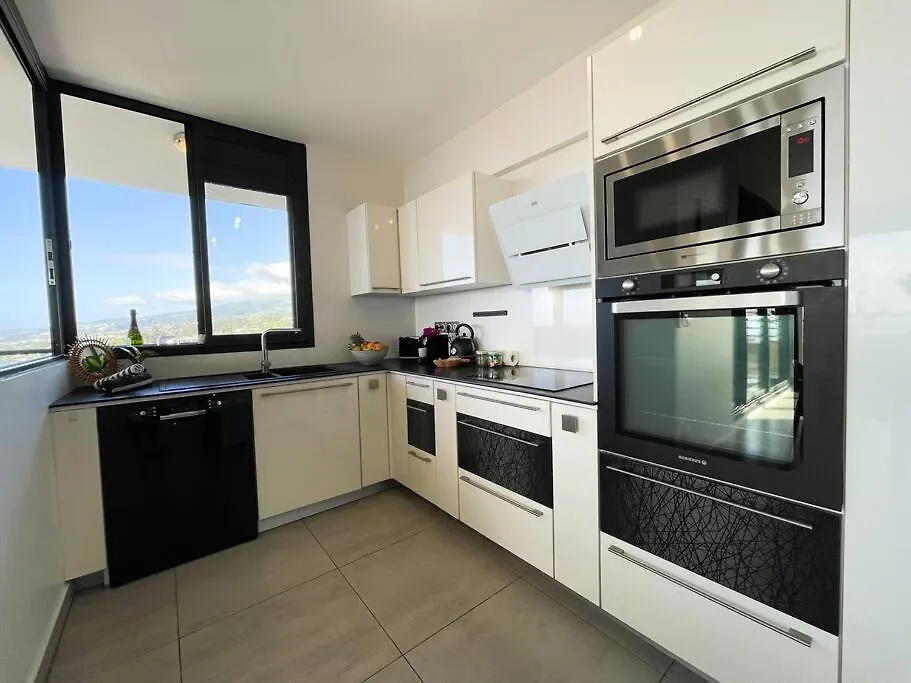 White Lotus Penthouse Apartment Papeete