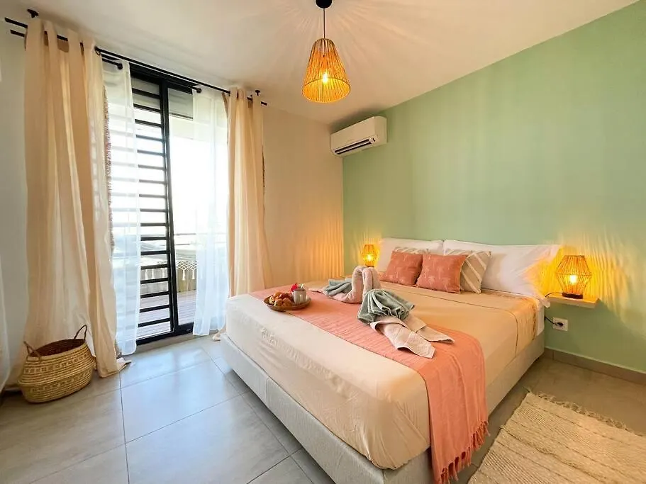 White Lotus Penthouse Apartment Papeete